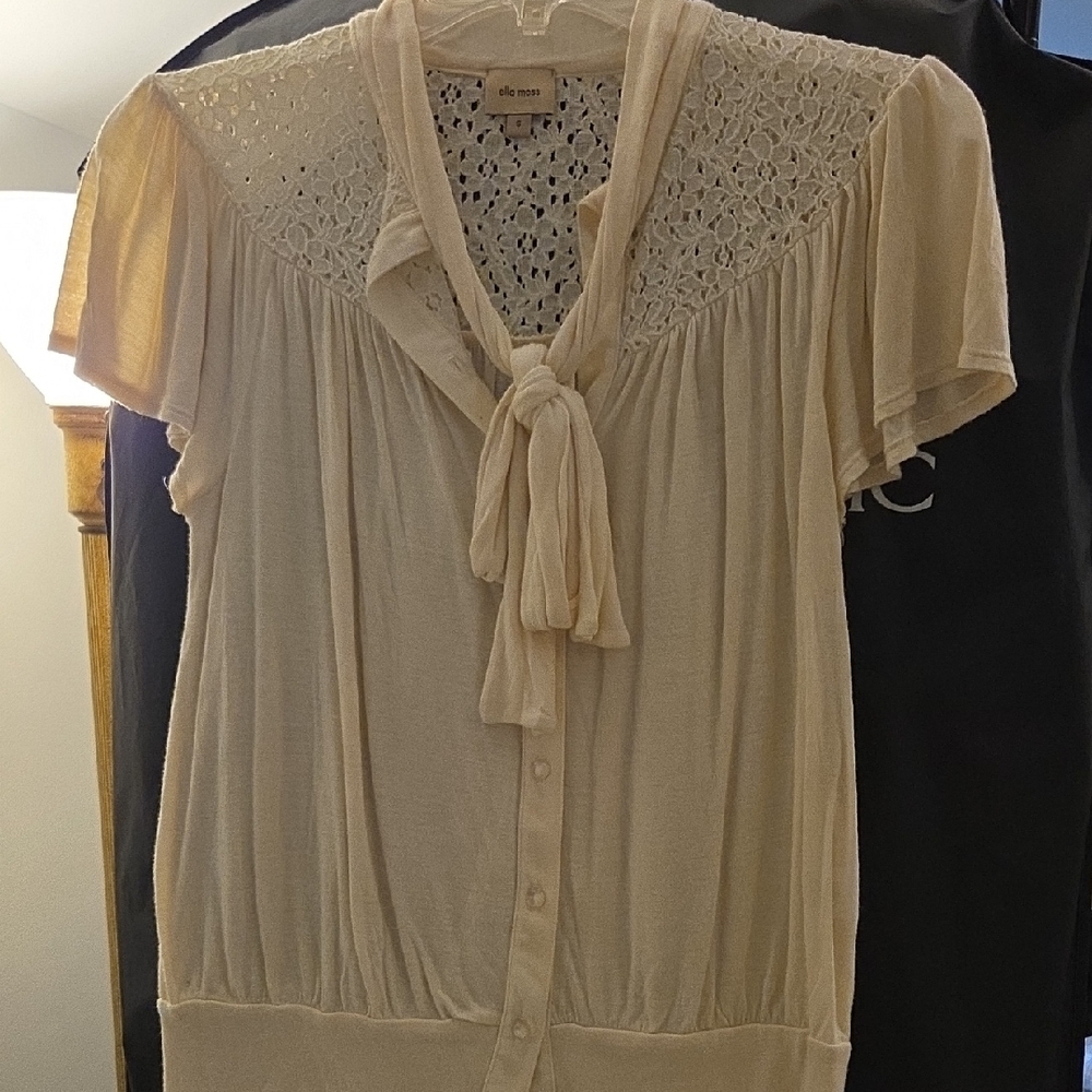 Ella Moss Tie Front Cream Lace Blouse